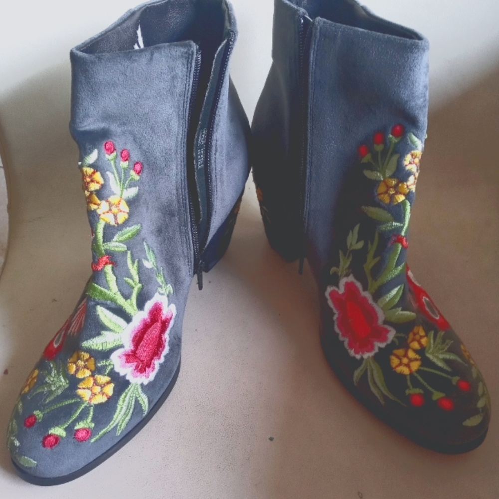 Rebel Collection Boots